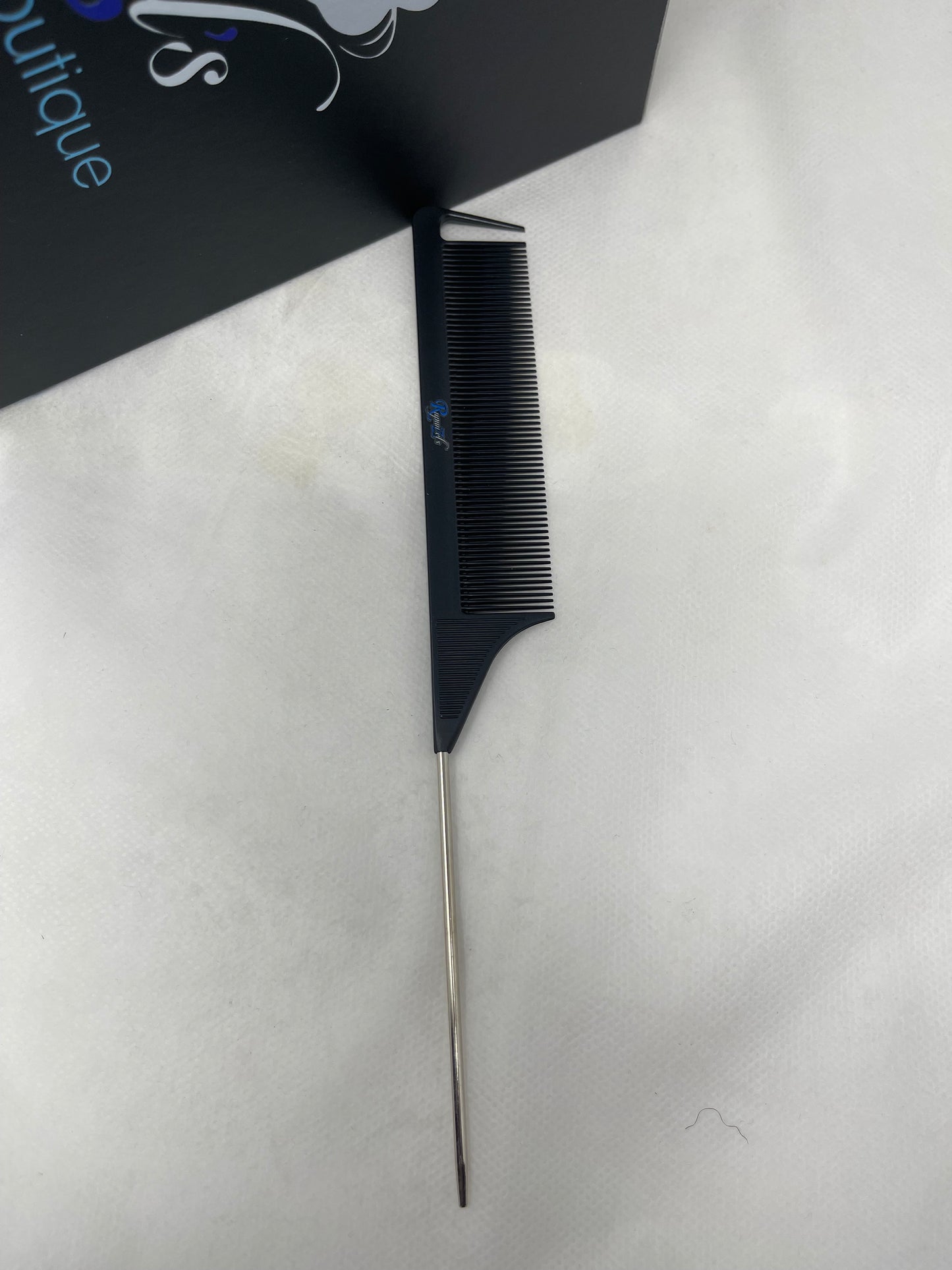 Rupunzel's heat resistant metal tip tail comb